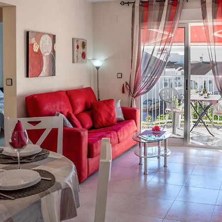 Stunning Apartment In Торевиеха Екстериор снимка